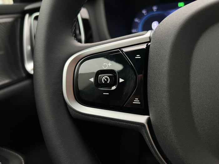 Volvo V60 T6 AWD AUT RECHARGE DARK PLUS