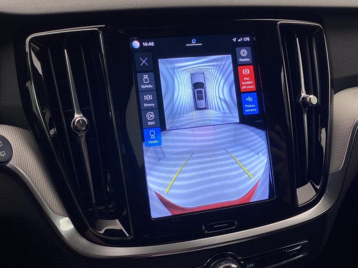 Volvo V60 B4 DARK PLUS AUT CZ