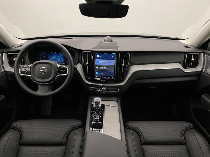 Volvo XC60 B5 AWD ULTRA DARK AUT CZ 1.maj
