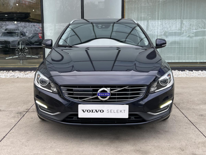 Volvo V60 D2 SUMMUM Aut 1.maj. 2.0 d Summum