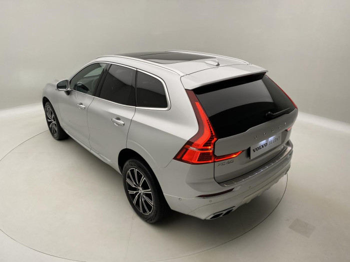 Volvo XC60 B4 AWD INSCRIPTION REZERVACE