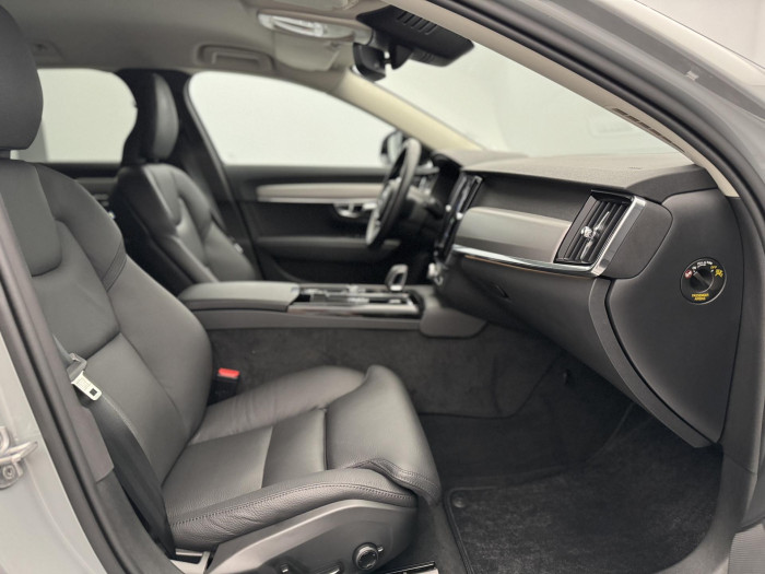 Volvo V90 T6 AWD RECHARGE PLUS DARK AUT