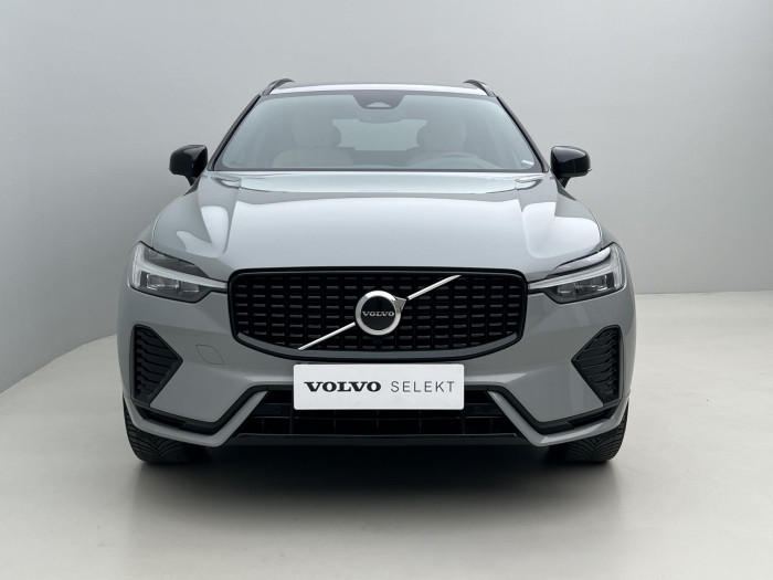 Volvo XC60 B4 AWD PLUS DARK AUT CZ