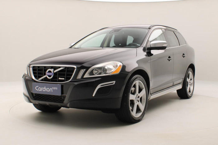 Volvo XC60 D5 AWD R-DESIGN REZERVACE 2.4 d