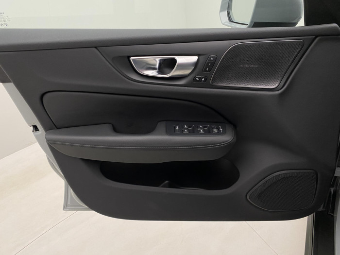 Volvo V60 CC B5 AWD PLUS AUT 1.maj