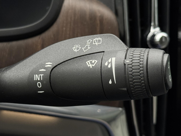 Volvo V90 CC B5 AWD PRO AUT REZERVACE 2.0 CC CC