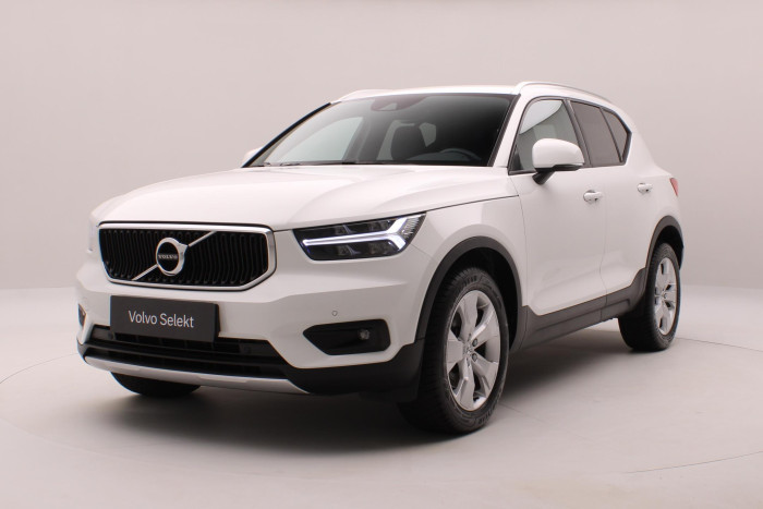 Volvo XC40 B4 MOMENTUM AUT CZ 2.0 Momentum