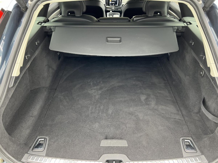 Volvo V90 B4 MOMENTUM Aut 1.maj. 2.0 Momentum