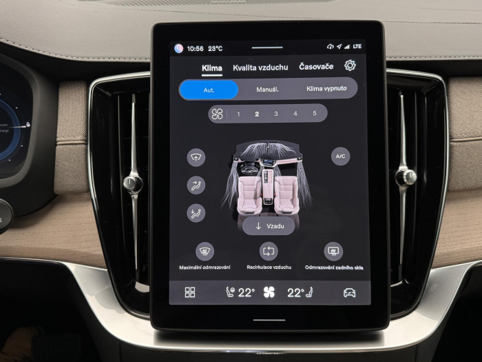 Volvo XC90 T8 AWD RECHARGE CZ REZERVACE