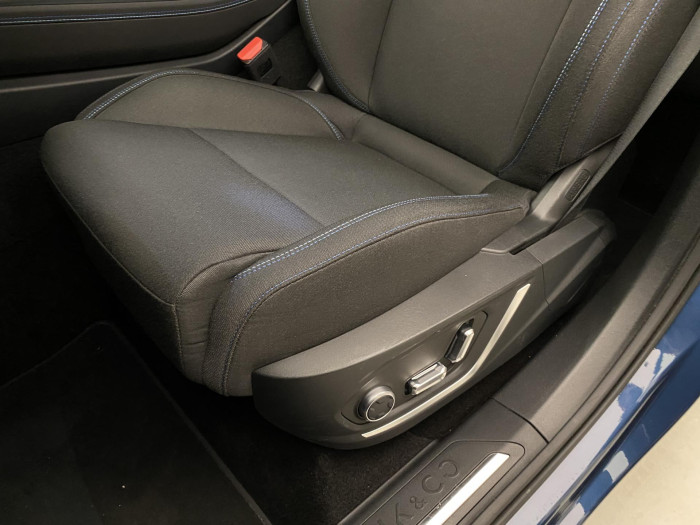 Lynk & Co 01 PHEV DCT REZERVACE