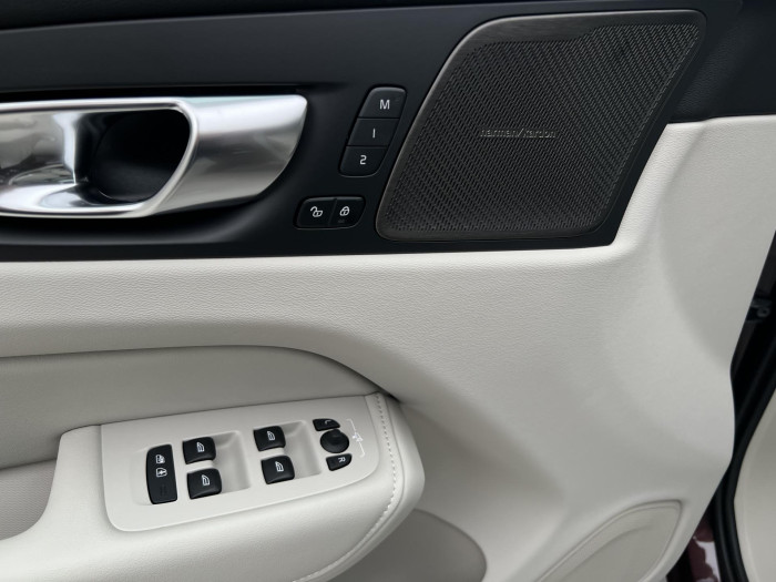 Volvo XC60 T6 AWD AUT RECHARGE DARK PLUS