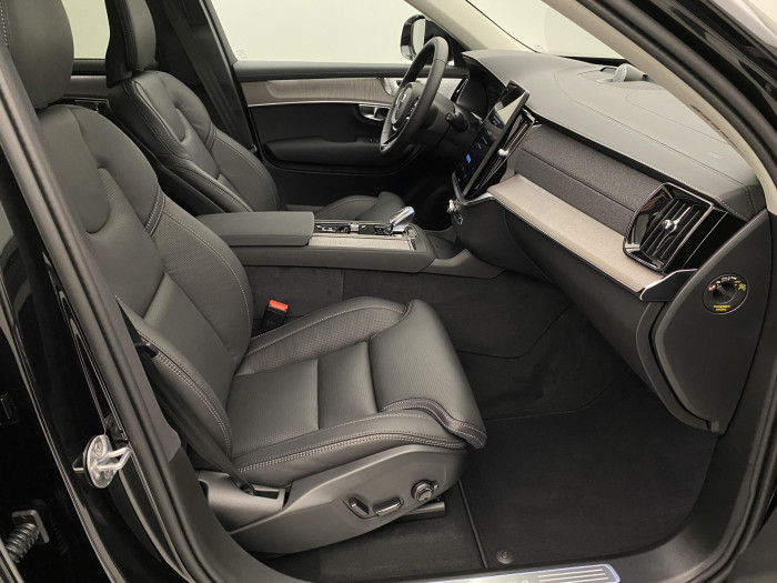 Volvo XC90 T8 AWD RECHARGE DARK PLUS 7m