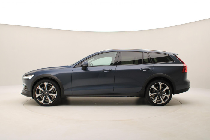 Volvo V60 CC B5 AWD ULTIMATE AUT 1.maj 2.0 CC CC