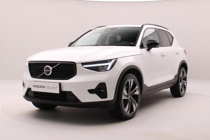Volvo XC40 B4 AWD DARK ULTRA AUT CZ