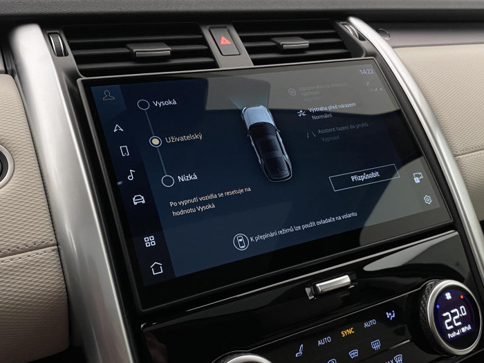 Land Rover Discovery D350 DYNAMIC SE AWD REZERVACE 3.0 d Dynamic SE