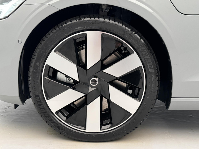 Volvo V60 T6 AWD Plug-in H. DARK ULTRA
