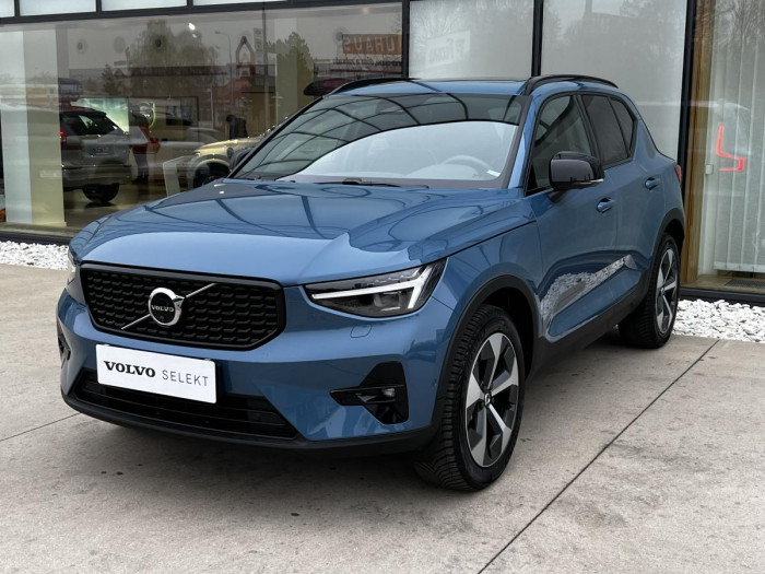 Volvo XC40 B4 DARK ULTIMATE Aut CZ