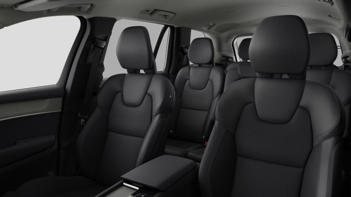 Volvo XC90 B5 AWD AUT DARK PLUS 7-míst