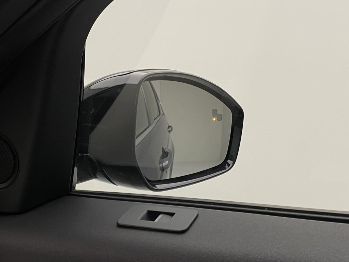 Land Rover Discovery Sport D200 SE DYNAMIC AWD CZ 1.maj 2.0 d SE Dynamic