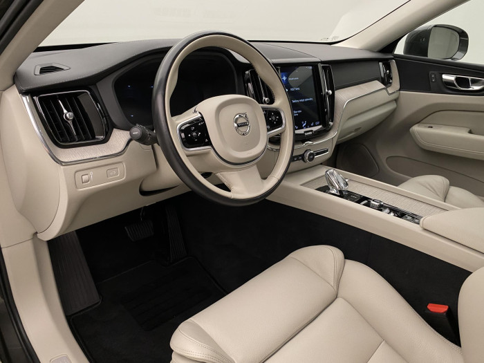 Volvo XC60 B5 AWD INSCRIPTION AUT