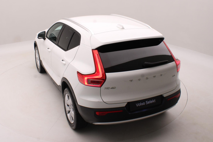Volvo XC40 B4 MOMENTUM AUT CZ 2.0 Momentum