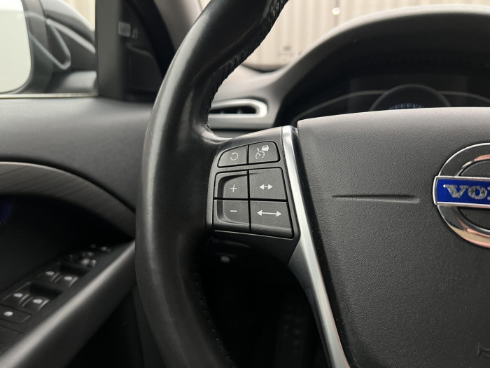 Volvo XC70 D4 AWD MOMENTUM AUT 2.4 d Momentum