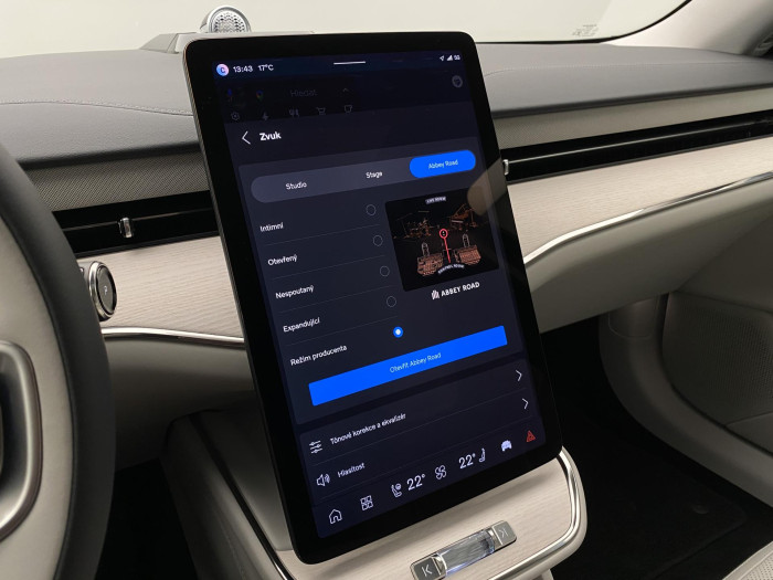 Volvo ES90 PURE ELECTRIC ULTRA