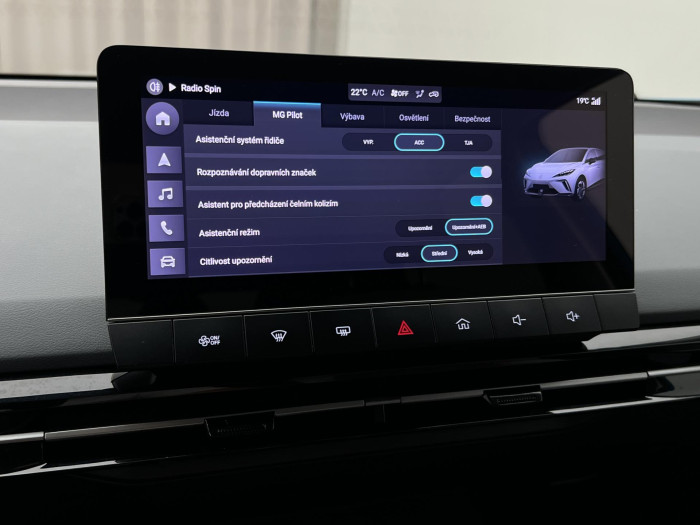 MG MG4 EV EXCLUSIVE 64 kWh CZ 1.maj. Exclusive