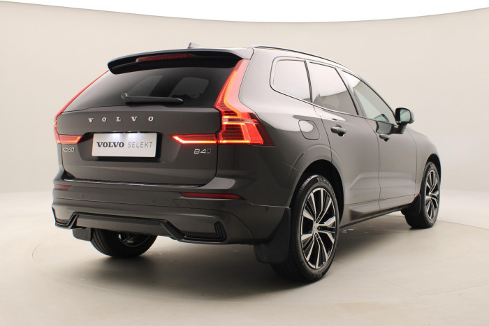 Volvo XC60 B4 AWD PLUS DARK AUT 1.maj