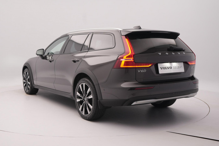 Volvo V60 CC B5 AWD PLUS