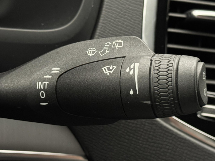 Volvo XC90 B5 AWD MOMENTUM PRO CZ 7M 2.0 Momentum