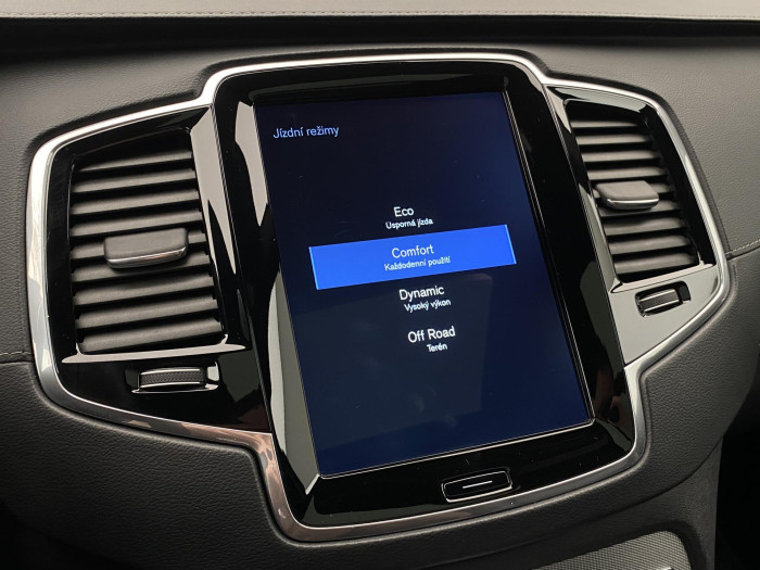 Volvo XC90 D5 AWD INSCRIPTION REZERVACE 2.0 d