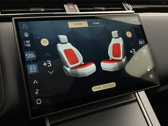 Land Rover Range Rover Velar REZERVACE!