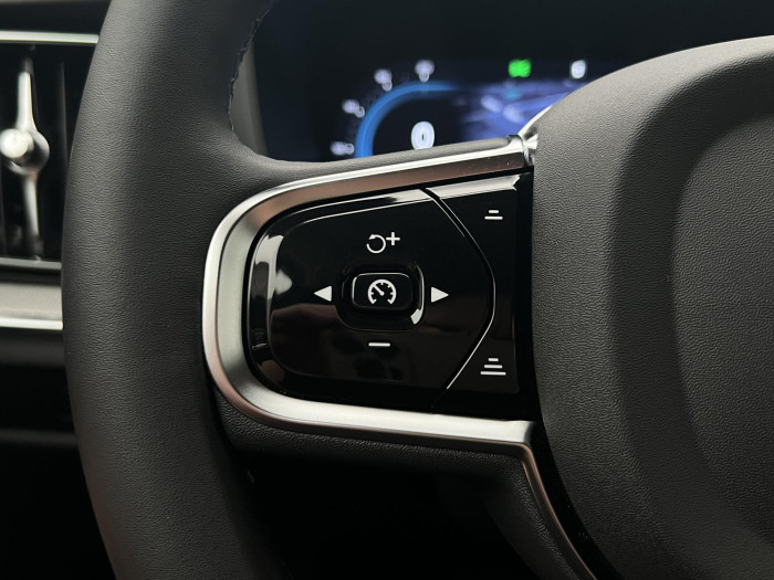 Volvo V60 CC B5 AWD PLUS BRIGHT AUT
