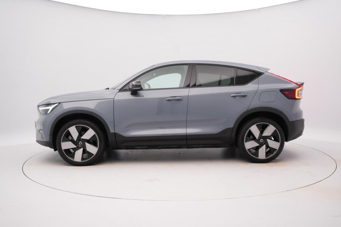 Volvo C40 RECHARGE TWIN AWD REZERVACE