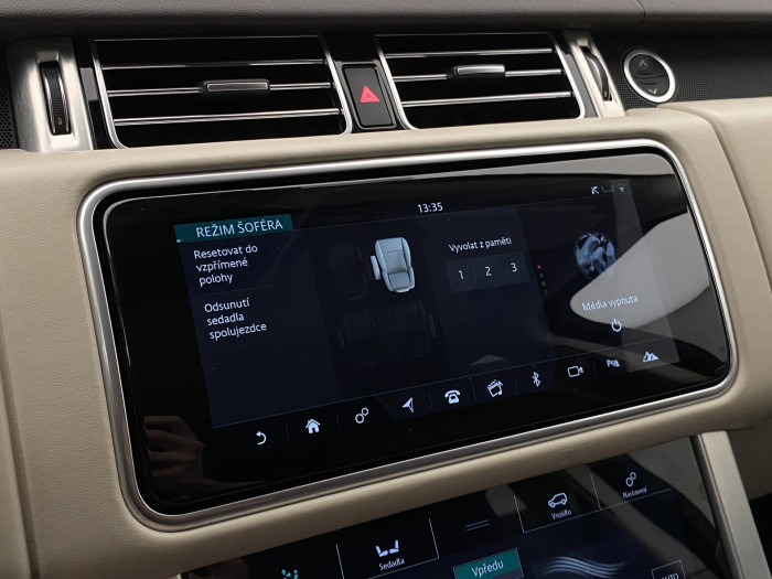 Land Rover Range Rover 5.0 S/C V8 VOGUE REZERVACE 5.0 V8