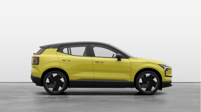 Volvo EX30 PURE ELECTRIC ULTRA RWD