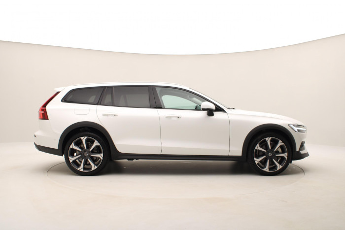 Volvo V60 CC B5 AWD ULTIMATE AUT 1.maj 2.0 CC CC