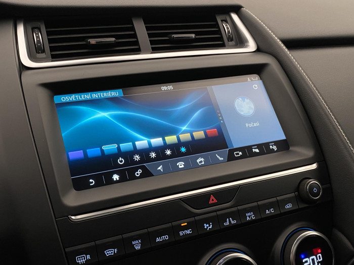 Jaguar E-Pace P300 AWD R-DYNAMIC REZERVACE 2.0 Dynamic