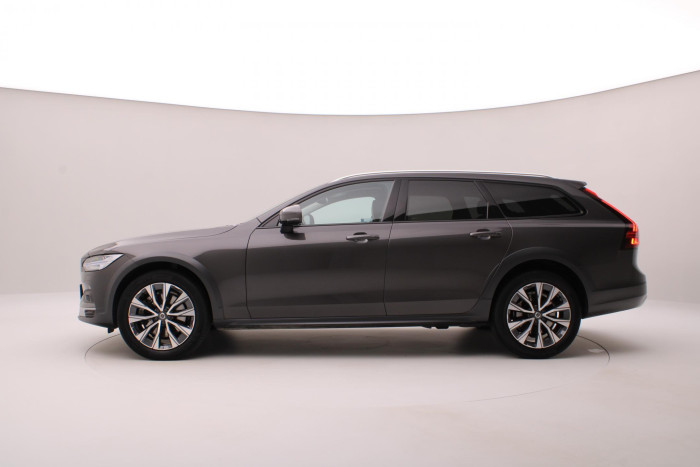 Volvo V90 CC B5 AWD MOMENTUM AUT CZ 2.0 CC CC Momentum