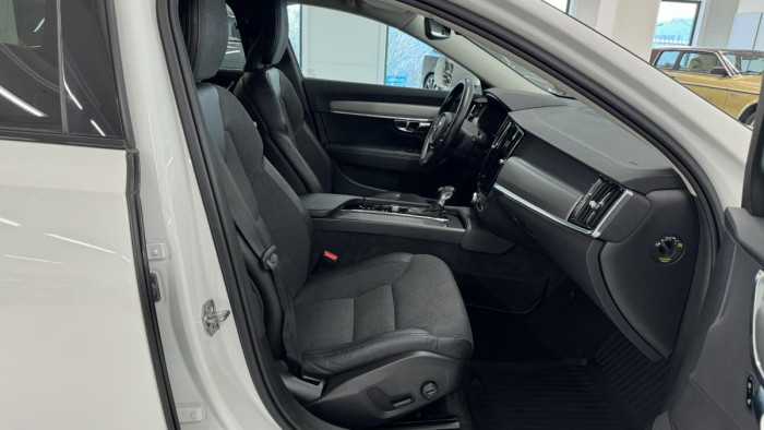 Volvo V90 CROSS COUNTRY D4 REZERVACE 2.0 d