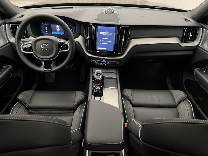 Volvo XC60 B5 AWD ULTRA BLACK EDITION AUT 2.0 Edition