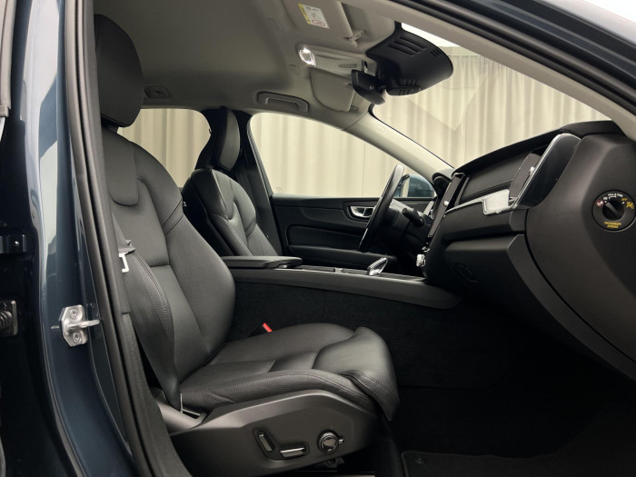 Volvo XC60 B5 AWD INSCRIPTION AUT 1.maj.