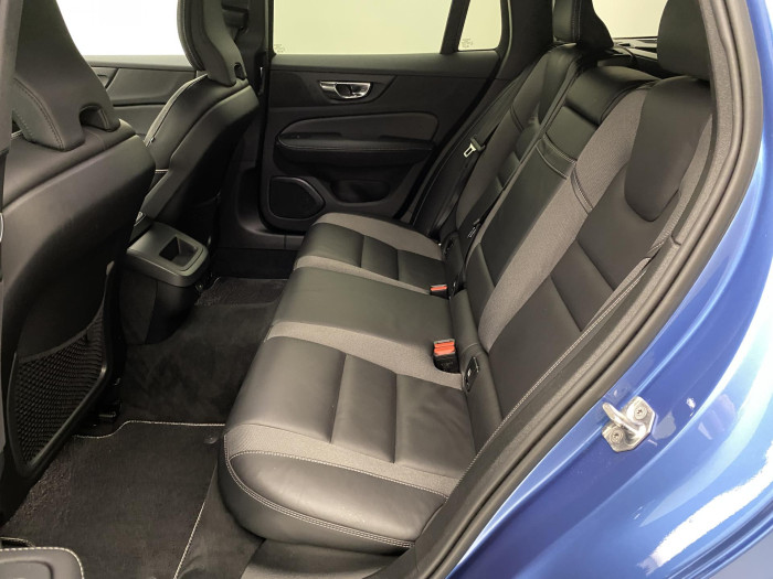 Volvo V60 B5 R-DESIGN AUT CZ