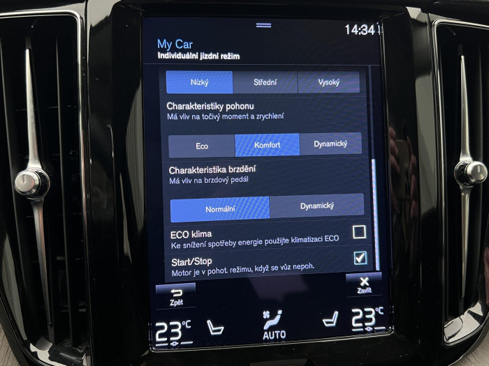 Volvo XC60 B5 AWD INSCRIPTION AUT CZ