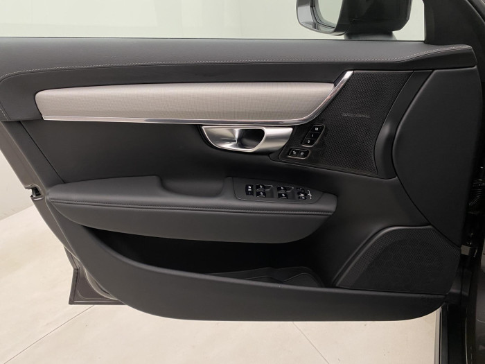 Volvo V90 CC B4 AWD PLUS AUT CZ 1.maj.