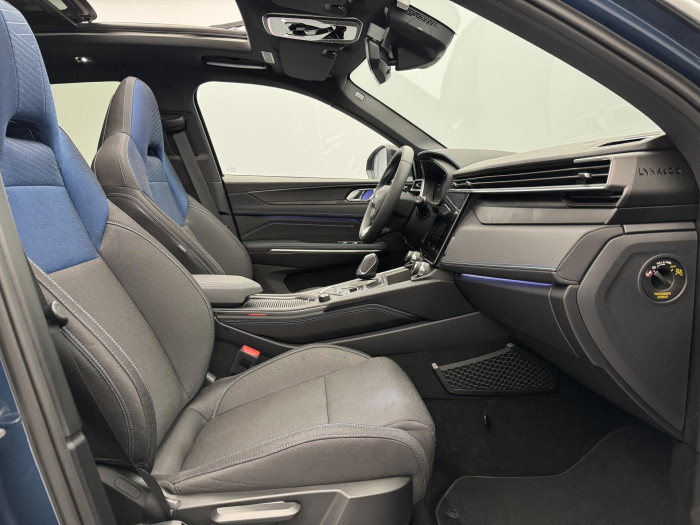 Lynk & Co 01 PHEV DCT AUT REZERVACE