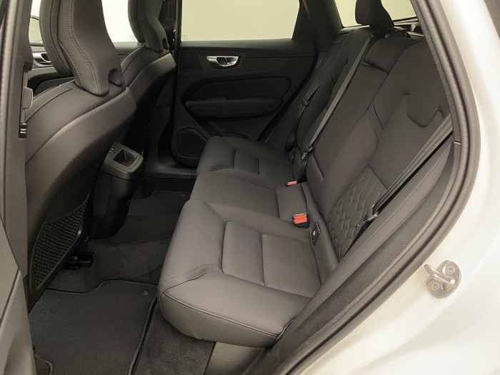 Volvo XC60 B5 AWD AUT DARK PLUS