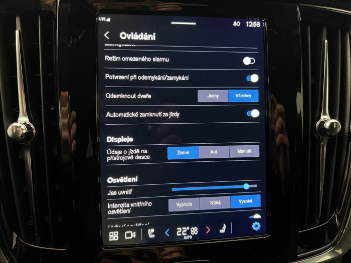 Volvo V90 T6 AWD RECHARGE PLUS DARK AUT