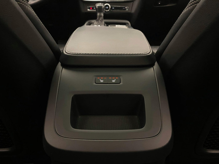 Volvo V90 CC D4 AWD MOMENTUM AUT 2.0 d CC CC Momentum